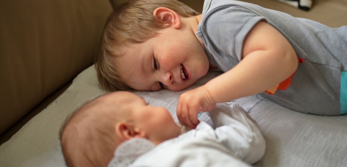 Helping Siblings Adjust to a New Baby - MHA Blog Featured IMG