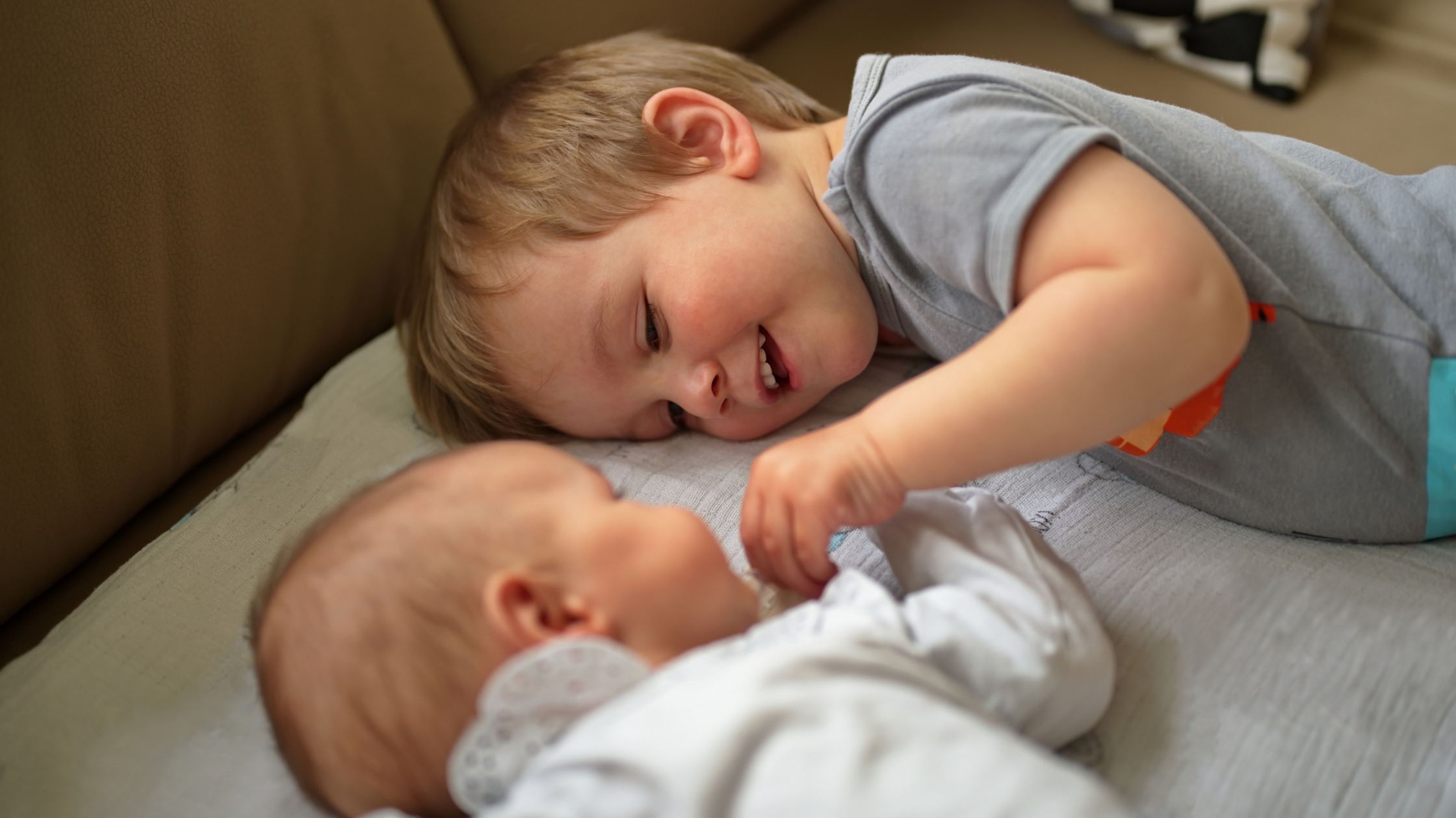 Helping Siblings Adjust to a New Baby - MHA Blog Featured IMG